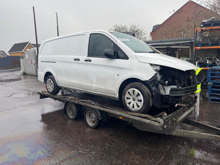 breaking for parts Mercedes Vito 2020 2.1 cos auto 