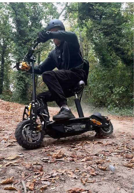 Chaos 1600 Electric Scooter - Good Condition