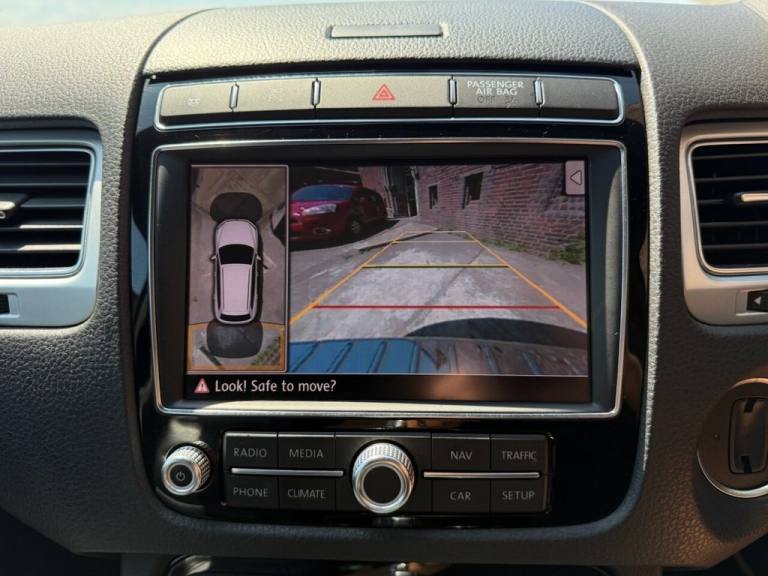 2017 17 VOLKSWAGEN TOUAREG 3.0 TDI V6 BLUEMOTION TECH R-LINE PLUS SUV 5DR DIESEL