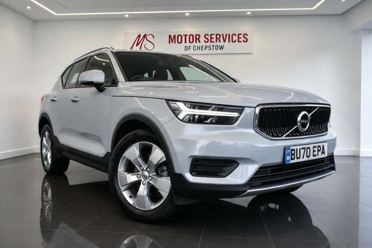 2020 Volvo XC40 T3 MOMENTUM Estate Petrol Manual