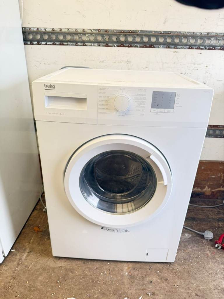 Washing machine for sale with delivery. 