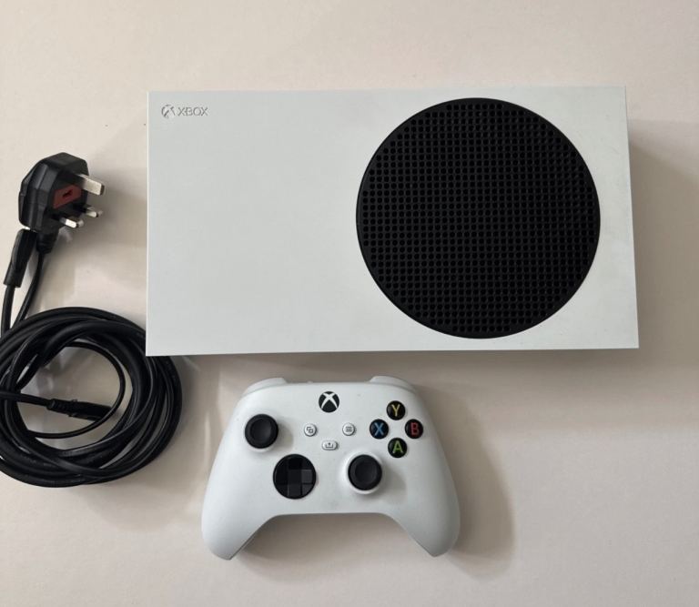 Xbox Series S Console with Controller 1TB version 