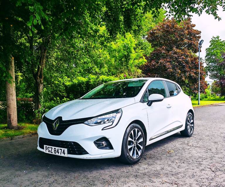 NEW SHAPE 2020 RENAULT CLIO 1.0 ICONIC LOW INSURANCE fiesta Corsa A1 polo ibiza 