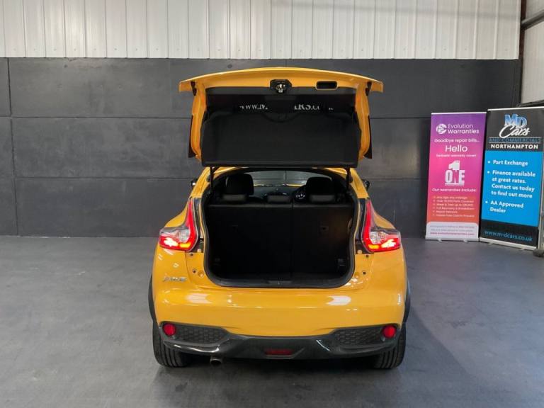 2016 Nissan Juke 1.5 dCi Tekna SUV 5dr Diesel Manual Euro 6 (s/s) (110 ps) HATCHBACK Diesel Manual