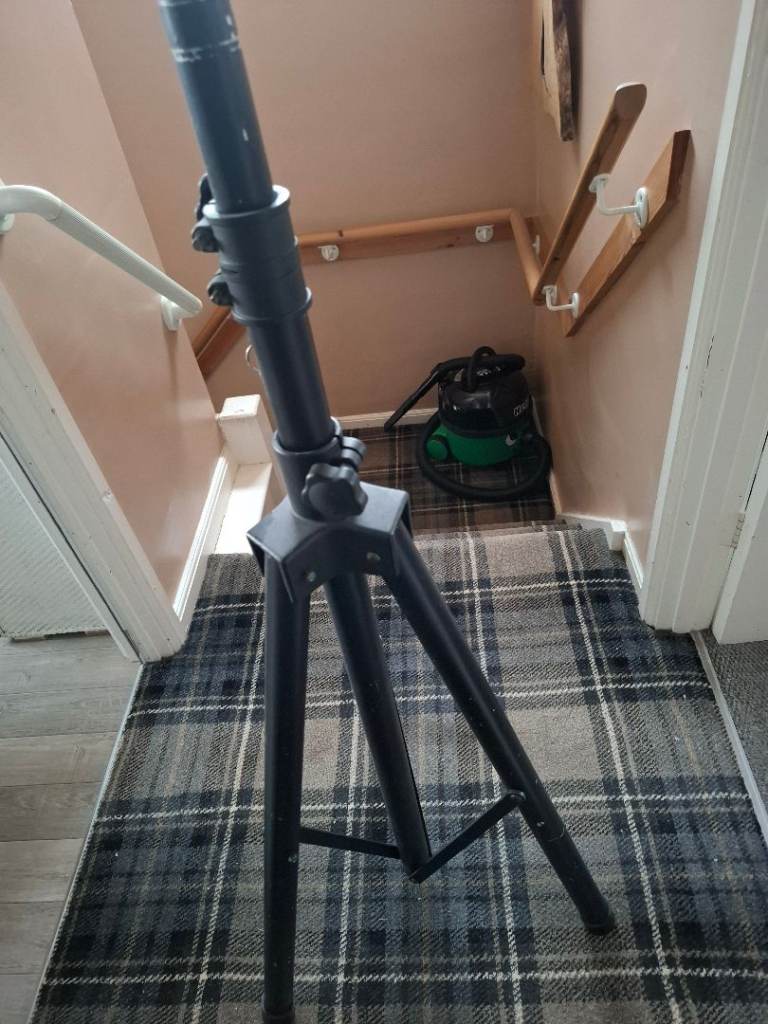 Two sturdy speaker stands