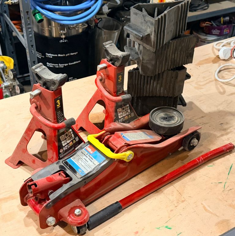 Trolly Jack and Axle Stands including wheel blocks