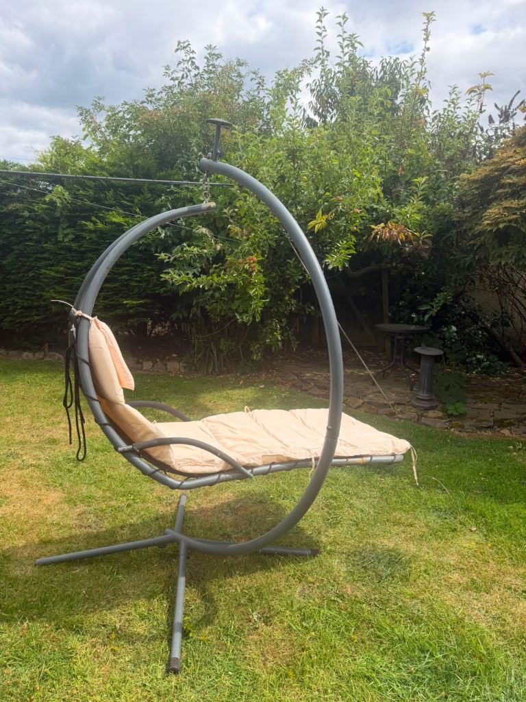 Stylish Garden Patio hammock Swing Chair with Cushion