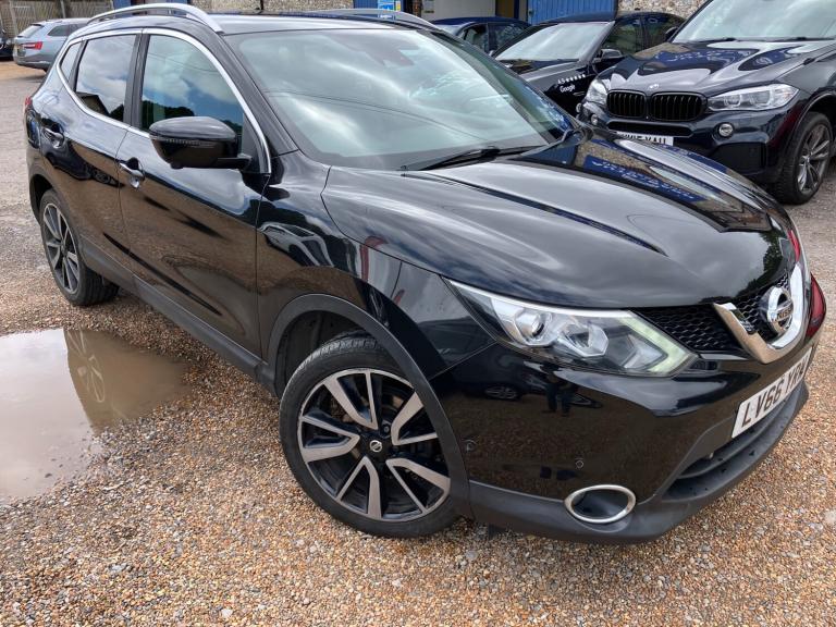 2016 Nissan Qashqai 1.2 TEKNA. Family SUV. High Spec. Leather. Sat Nav. Px Swap