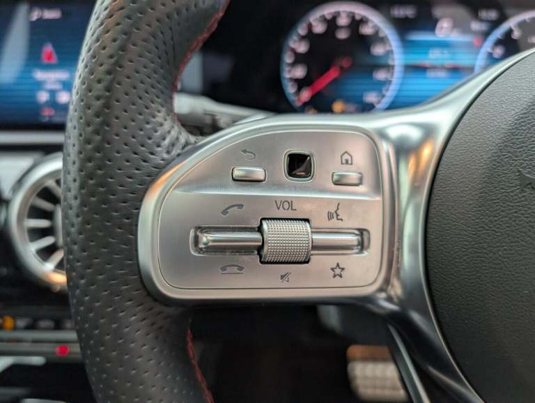 2019 Mercedes-Benz A-Class 2.0 A250 AMG Line (Premium Plus) Hatchback 5dr Petrol 7G-DCT Euro 6 (s...