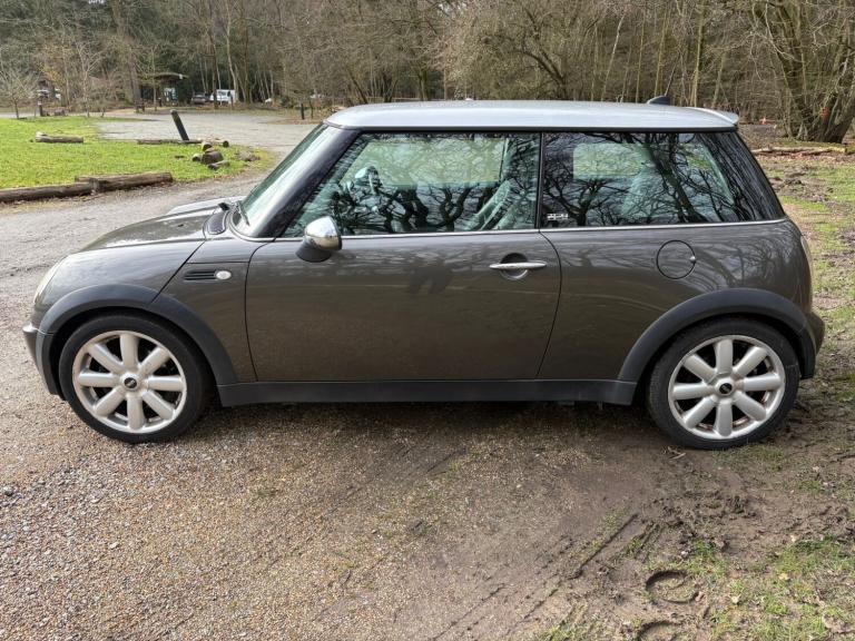 2006 MINI Hatch 1.6 Cooper Park Lane 3dr HATCHBACK Petrol Manual