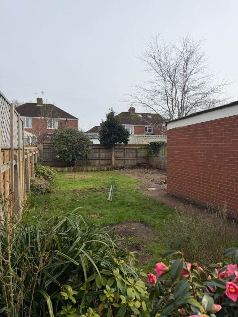 2 Bedroom semi detached bungalow with garden and garage
