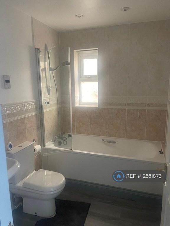 4 bedroom house in Sycamore Close, South Croydon, CR2 (4 bed) (#2681873)