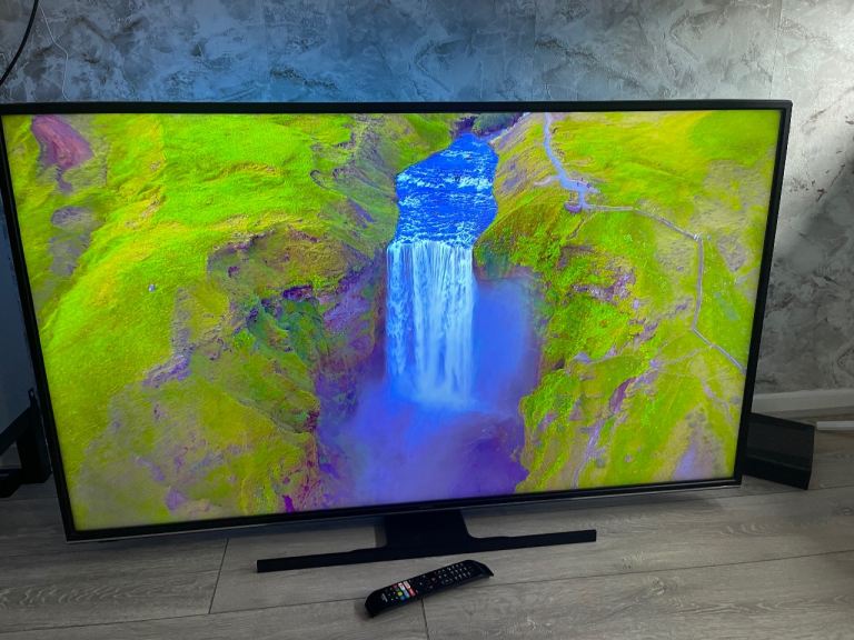 55” 4K uhd hdr smart tv 