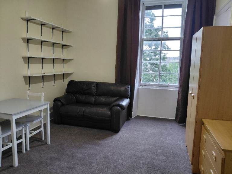 Studio room in Glasgow West End