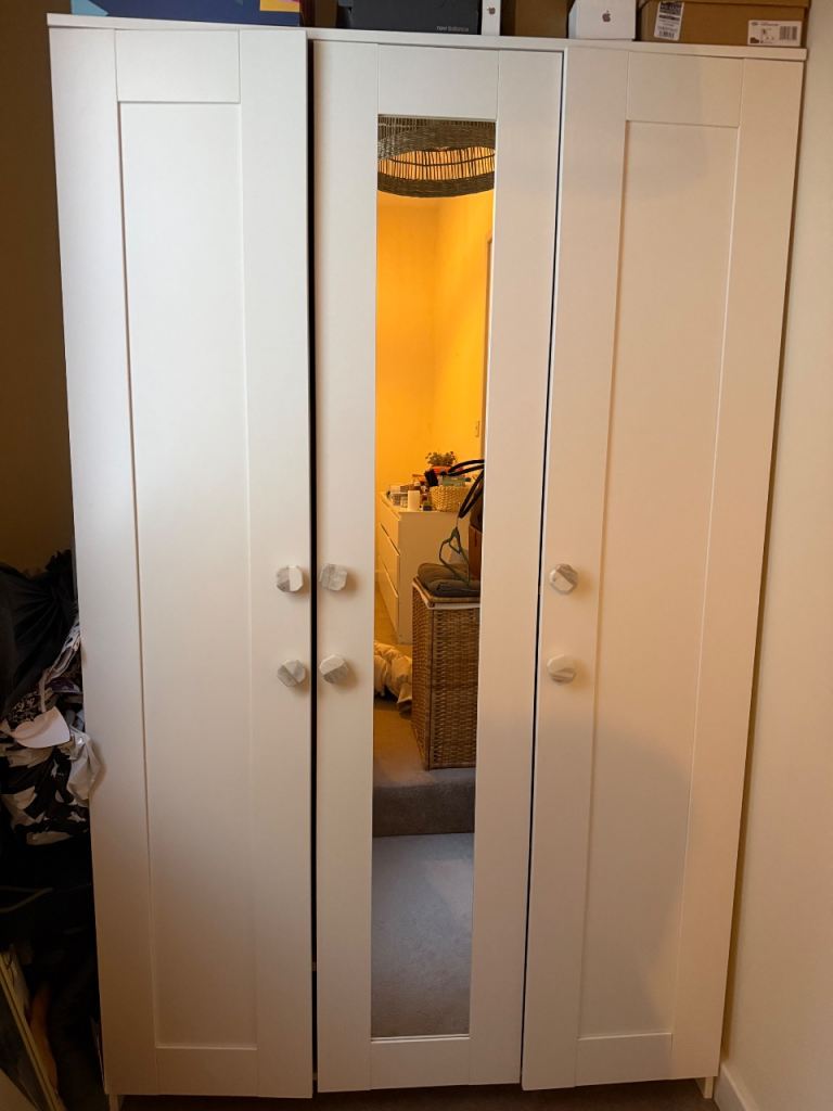 Wardrobe 