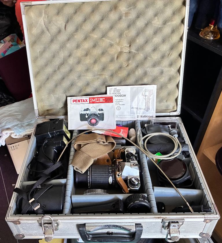 Underwater camera 