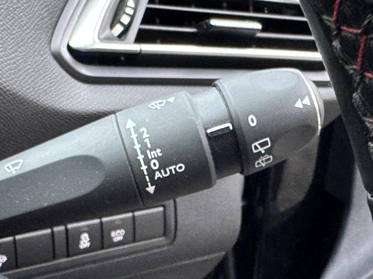 2015 Peugeot 208 2.0 BlueHDi GT-Line Diesel Manual 5 Door Estate Black