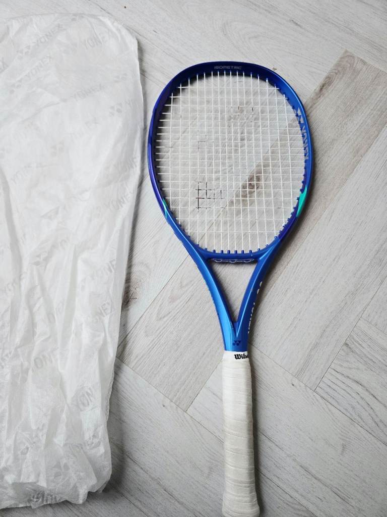 Yonex Ezone 100 (2025) Grip 4, Tennis Racket