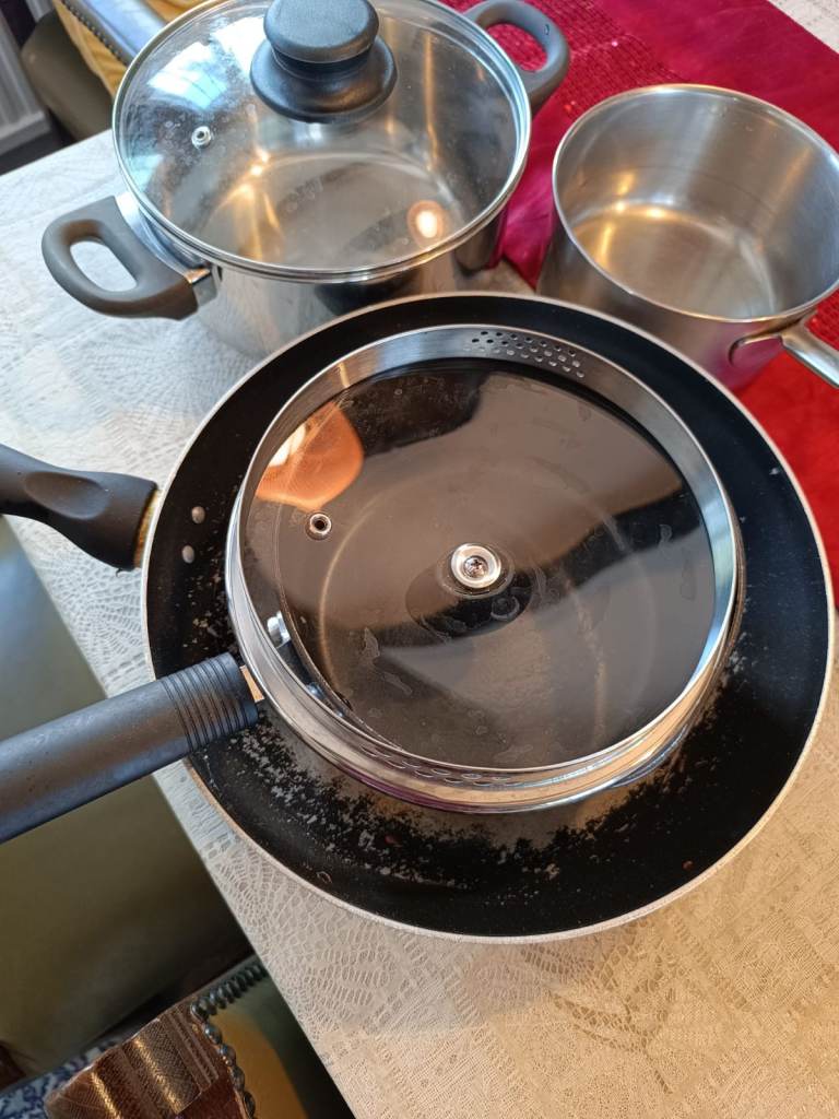 Kitchen items 