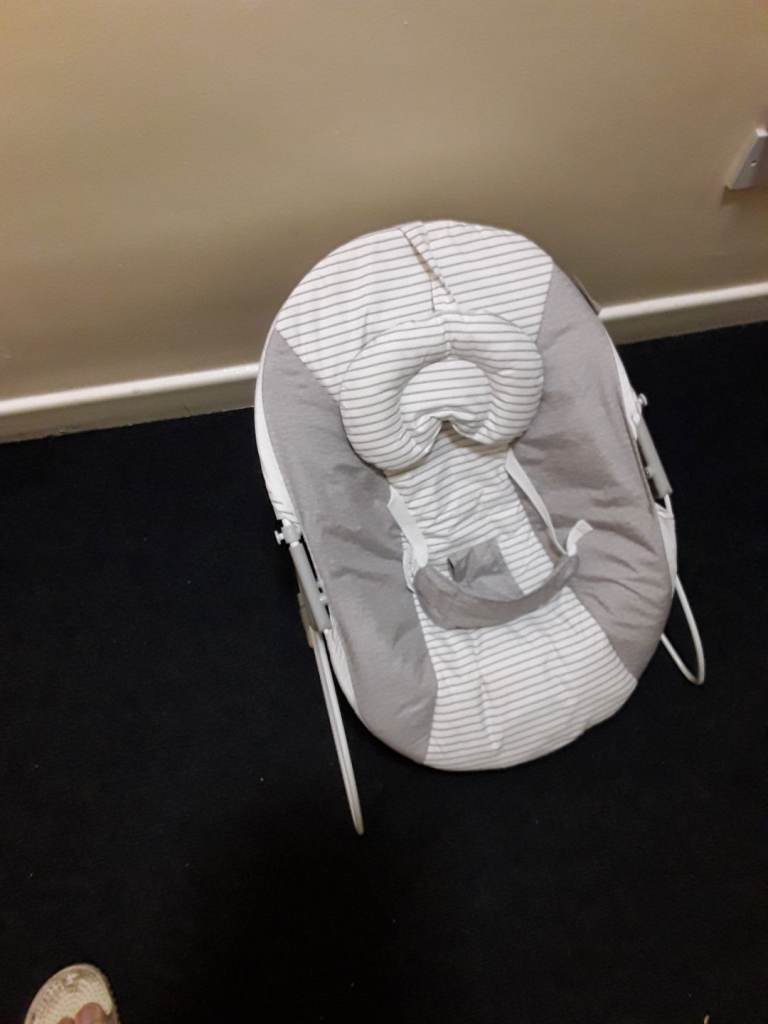 baby rocker seat  new