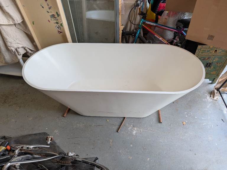 Solid Surface Large Bath 