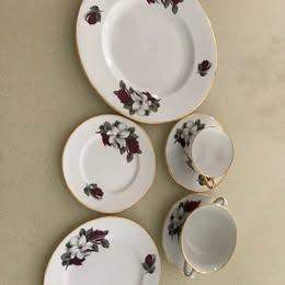 Shelley fine bone china 12 place dinner set