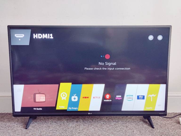 LG Smart TV 4K Ultra HD Led 43-inch for sale 