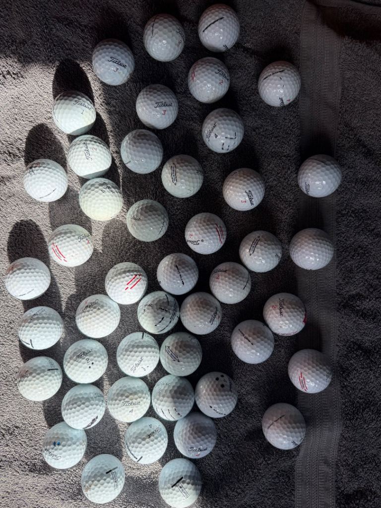 45 Titleist golf ball mix.   All good ones though 