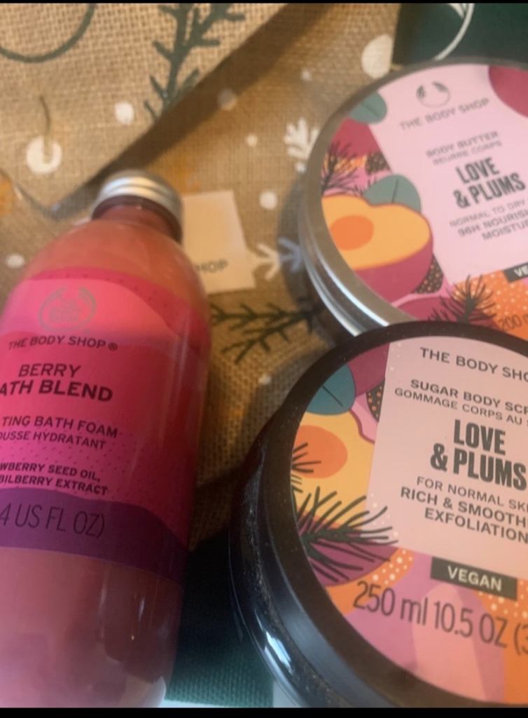 Bodyshop fruity style gift set 