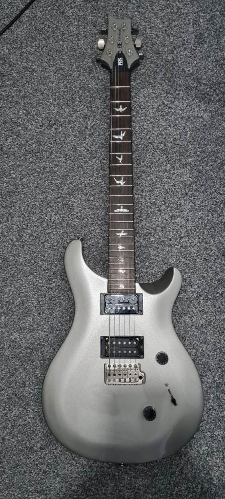 Prs se standard like new .. sounds amazing