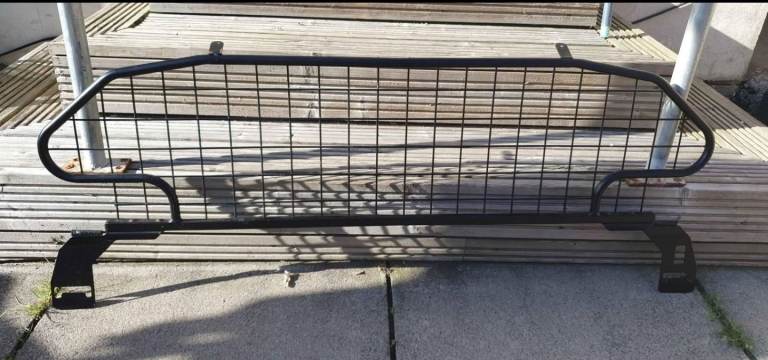 Peugeot 3008 Dog Guard