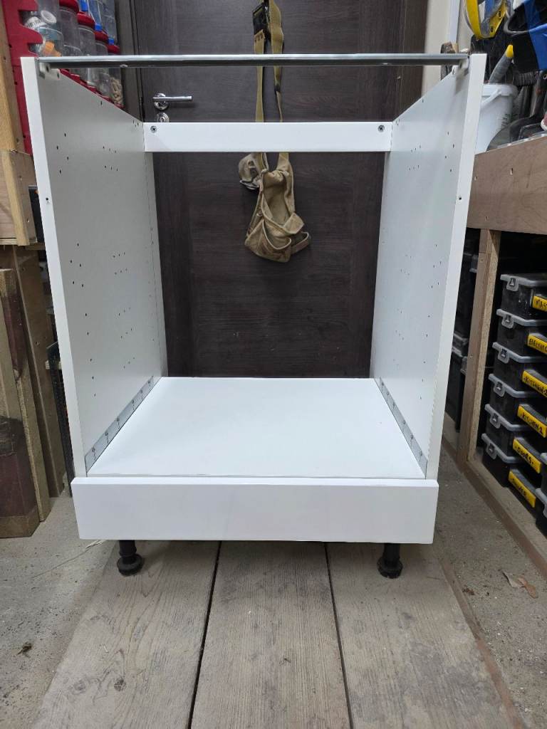 Base unit oven housing.