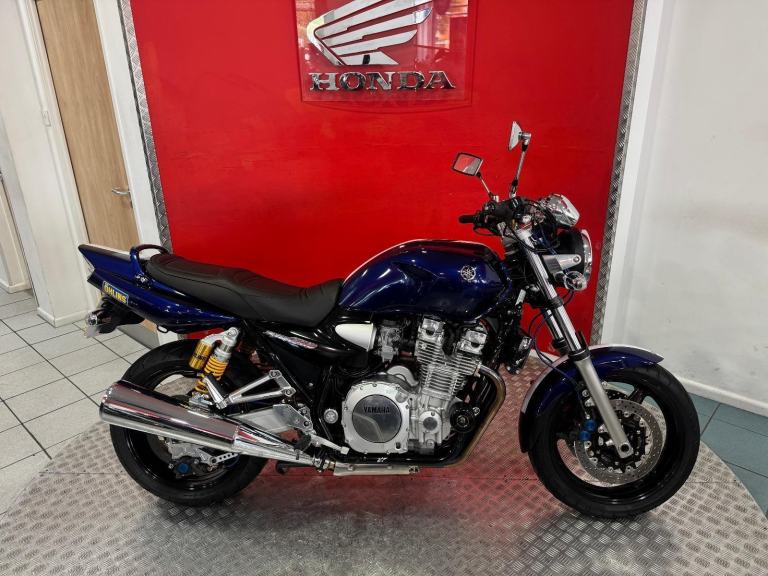 2006 '06' Yamaha XJR1300