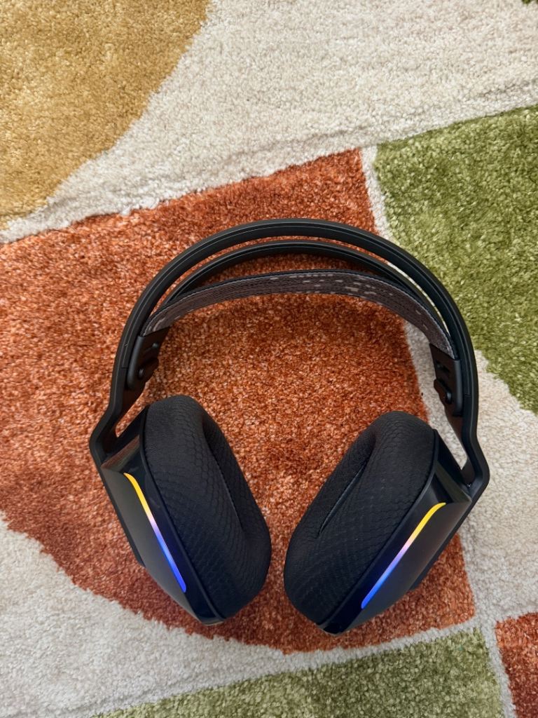 LOGITECH G733 LIGHTSPEED Wireless Gaming Headset - Black