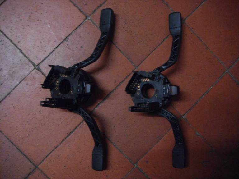 VW GOLF MK2 INDICATOR AND WIPER STALKS (SPARES OR REPAIRS)  