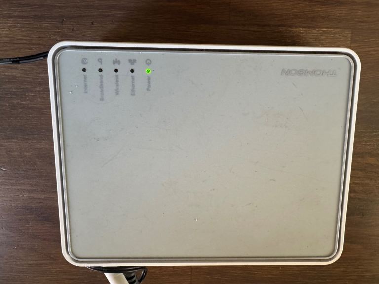 Thomson TG585V8 4-port Wireless ADSL Router