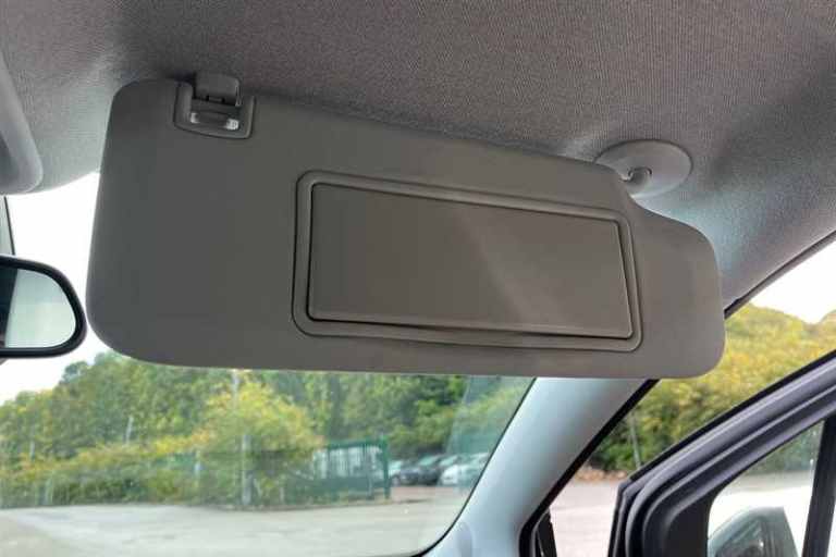 2022 Vauxhall Crossland 1.2i Turbo (130 PS) Ultimate 5 Door Petrol SUV *** 1 Owner / Full Vauxhal...