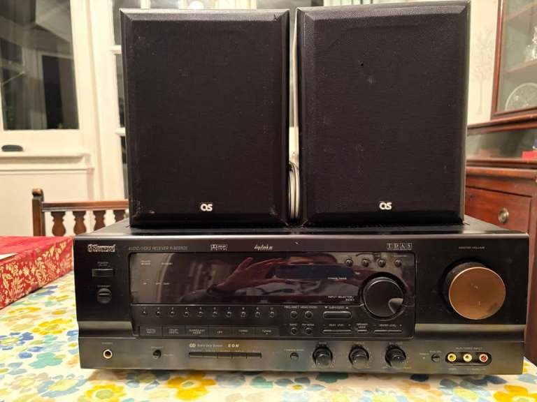 Sherwood Newcastle R-925RDS Audio Amplifier/Video Receiver with 2 speakers(