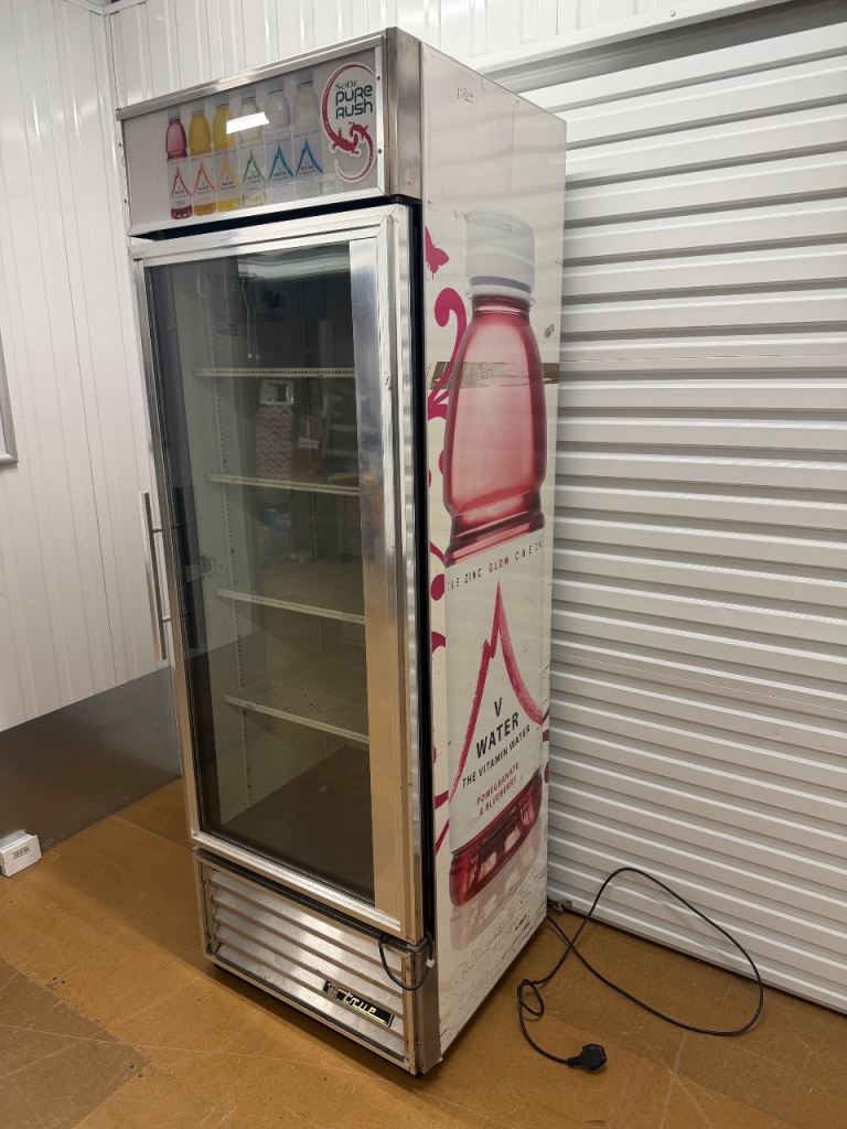 TRUE INDUSTRIAL FRIDGE. Free delivery!!!