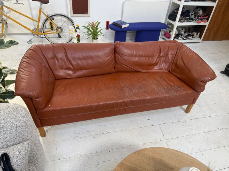 Tan Brown Leather 2-Seater Sofa with Wooden Legs