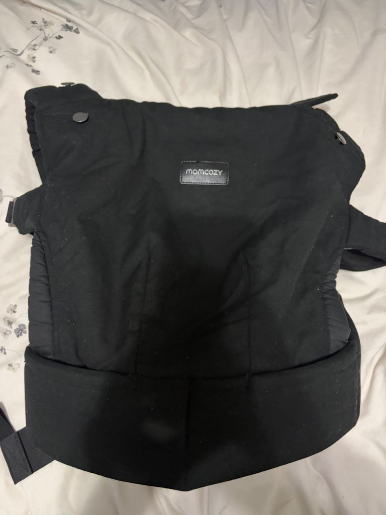 Momcozy Baby Carrier in Black – As Good As New