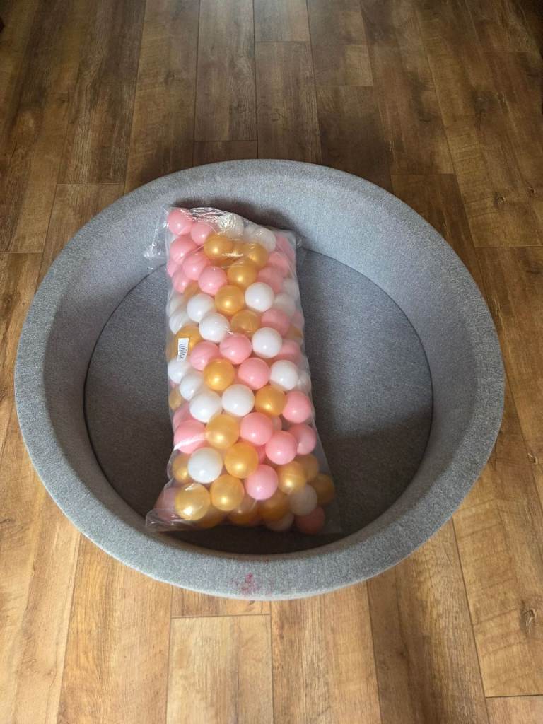 Free baby/toddler ball pit