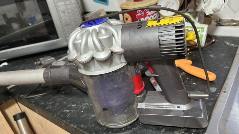 Dyson vacuum 