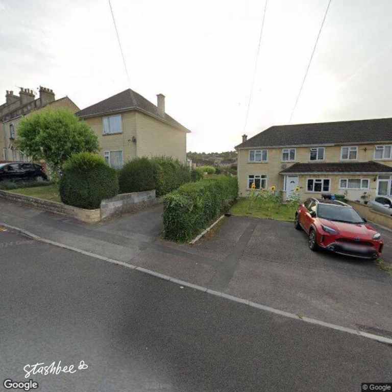 Garage to rent in Bath (BA2) | Stashbee