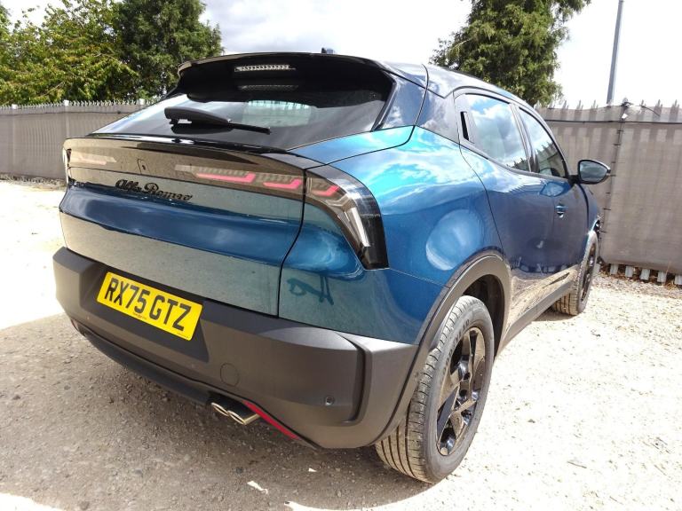 2025 75 REG ALFA ROMEO JUNIOR IBRIDA TB AUTO DAMAGED REPAIRABLE SALVAGE