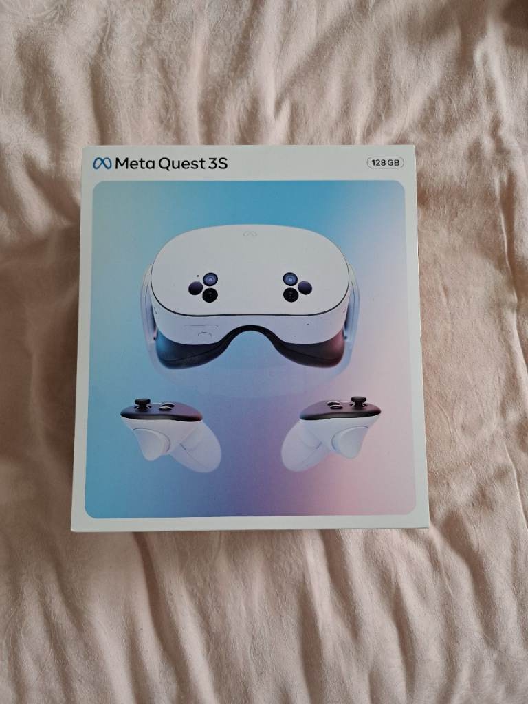 Meta Quest 3S 128GB Headset and Controllers (sealed)