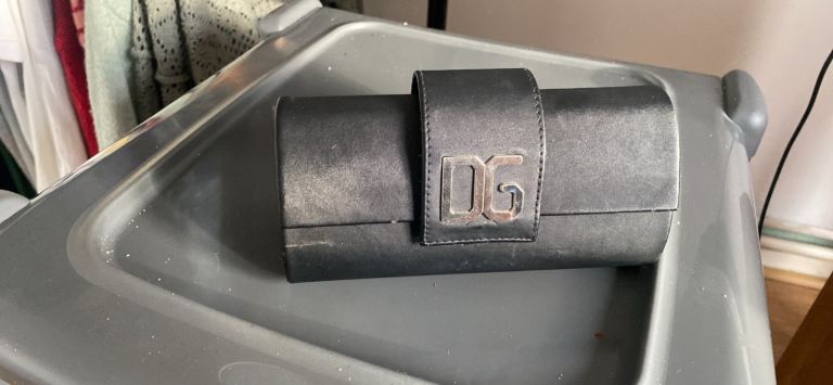 Dolce and gabbana magnetic sunglasses box