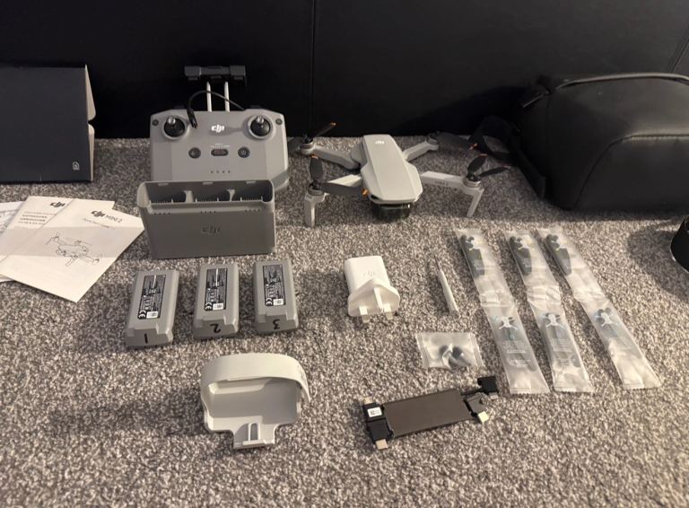 DJI Mini 2 Drone Fly More Combo - Grey, As Good As New