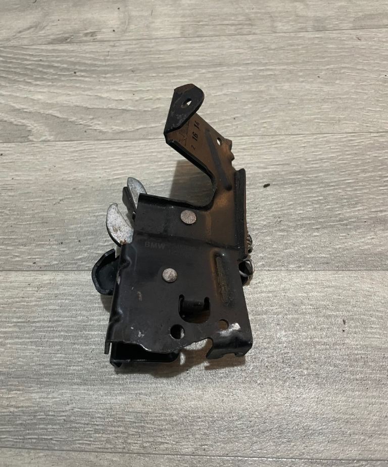 BMW Lower Right Bonnet Lock F20 F21 F22 F23 F30 F31 F34 F32 F33 F36
