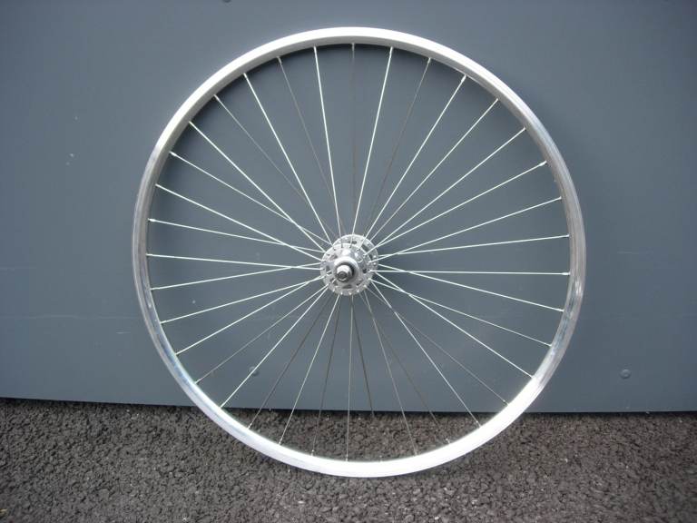 ustom Built Front Radial Laced Wheel, Hand Built in London, King Kong Track Hub